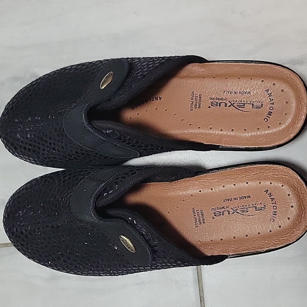 Flexus Antatomic  Genuine Leather Black Mule Size 41 US SZ 9.5 or 10.